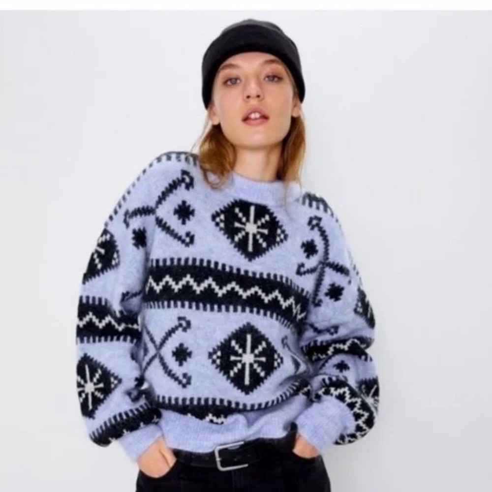 Zara Blue and Black Patterned Sweater